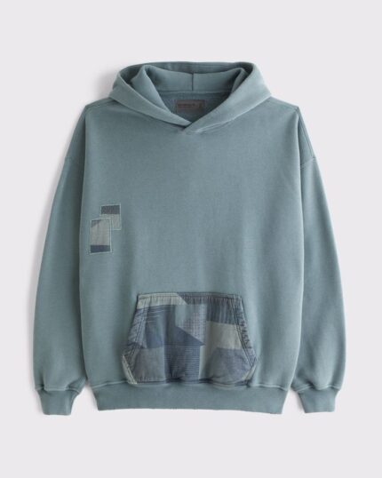 Hoodie in Washed Black